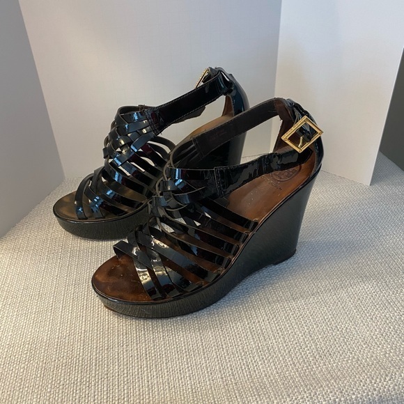 Tory Burch Shoes - Tory burch patent leather sandals